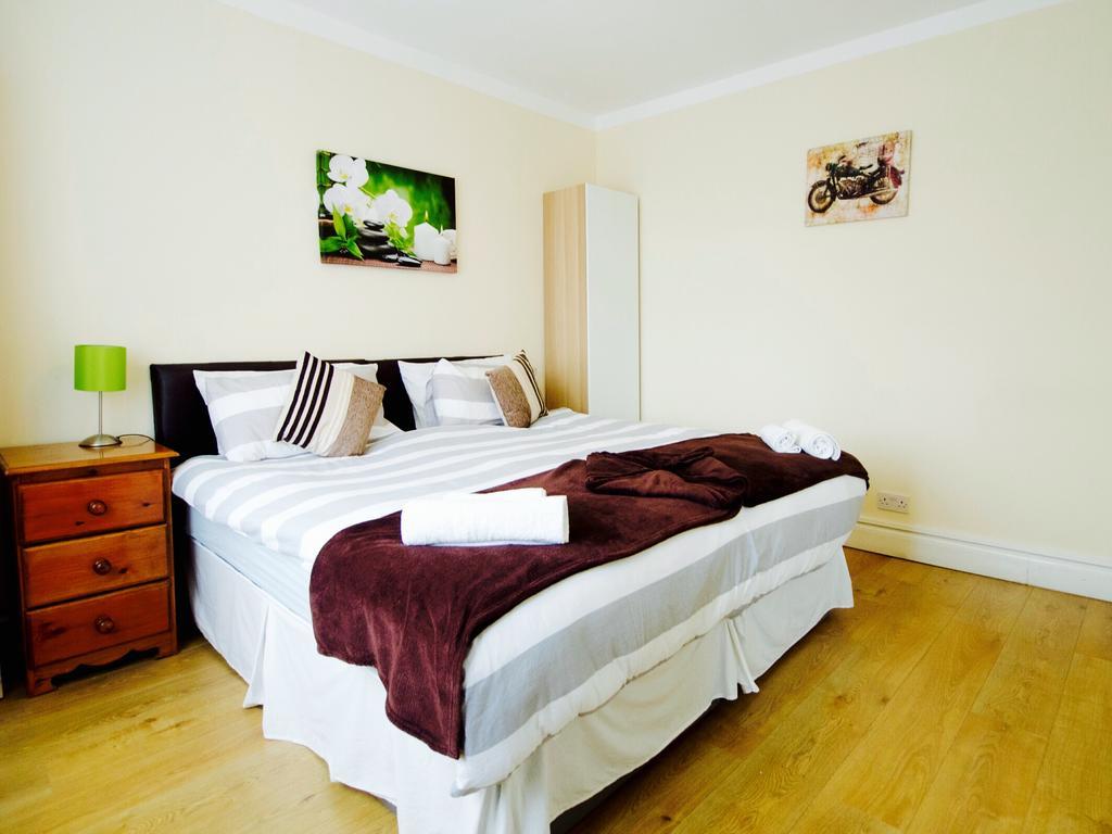 Gable Lodge London B&B Enfield Exterior foto