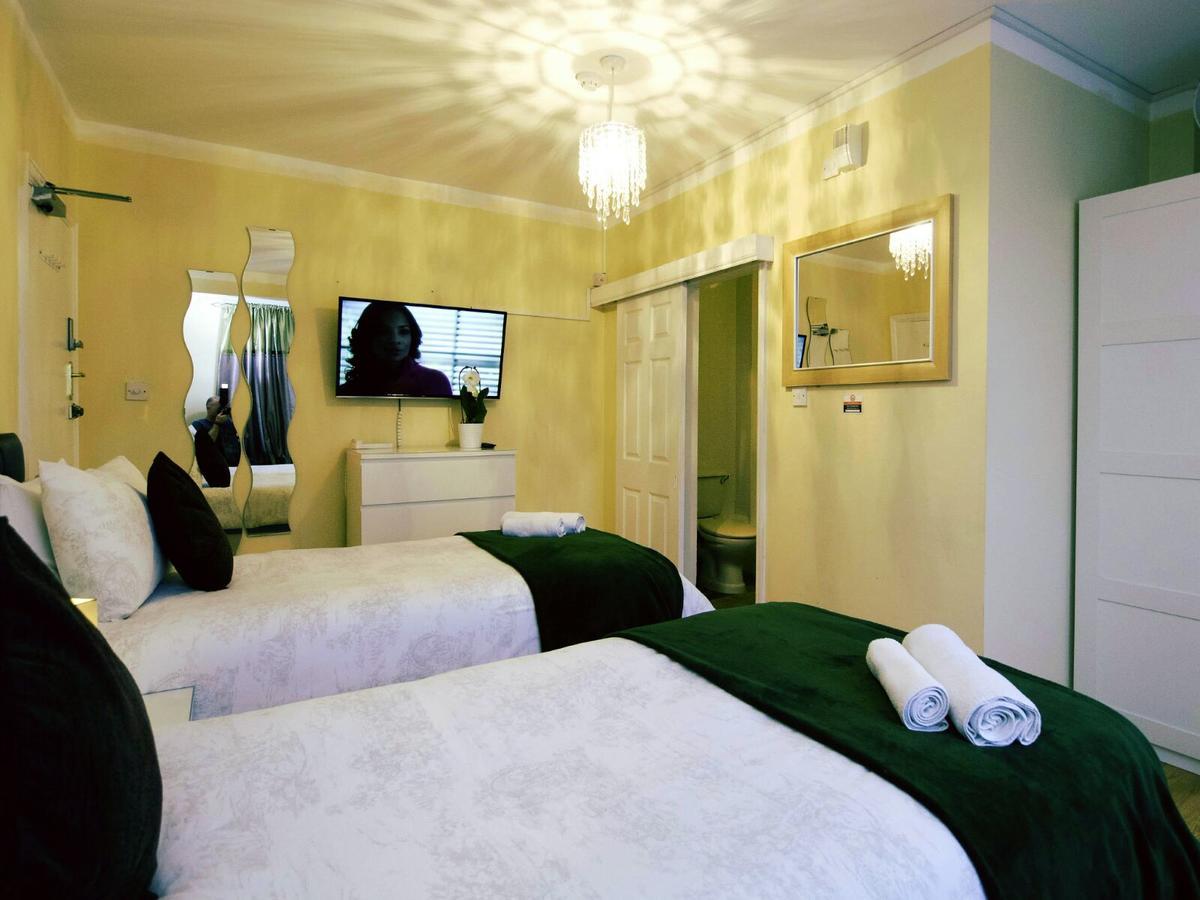 Gable Lodge London B&B Enfield Exterior foto